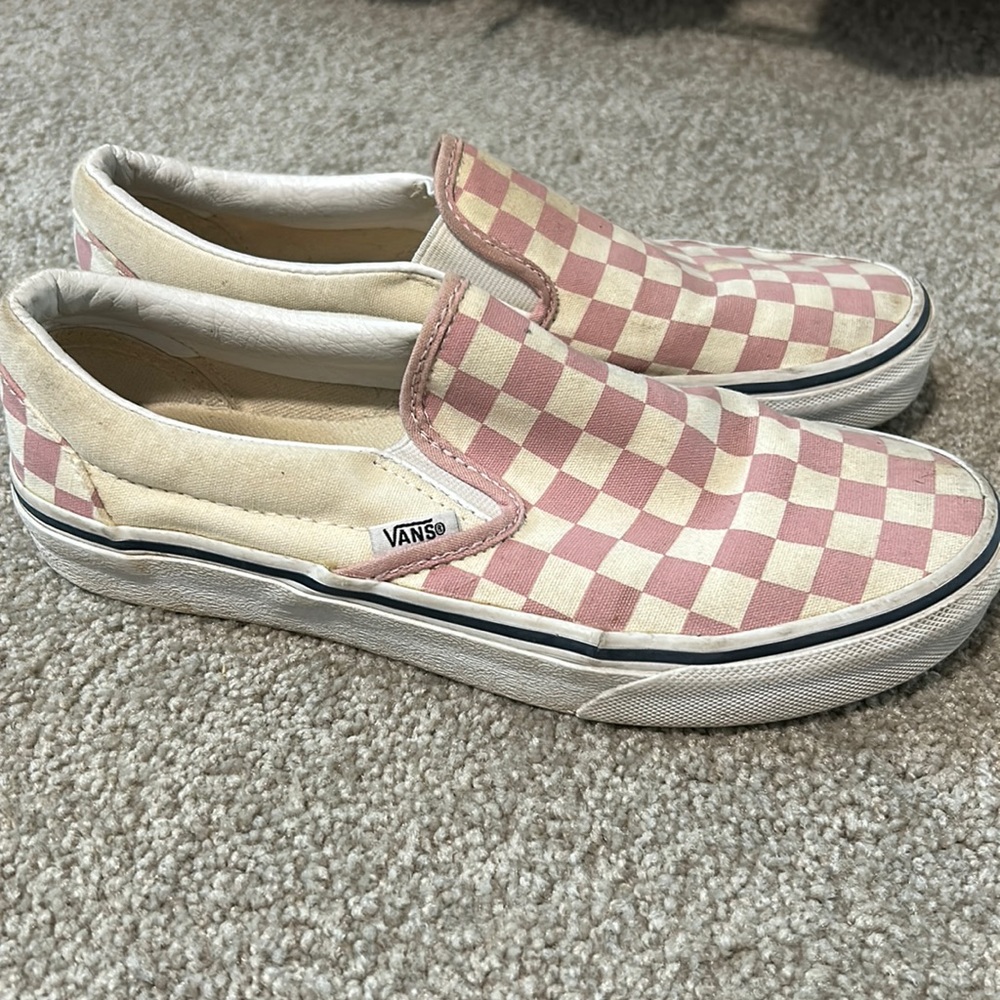 Women’s Pink Checkered Vans size 7.5